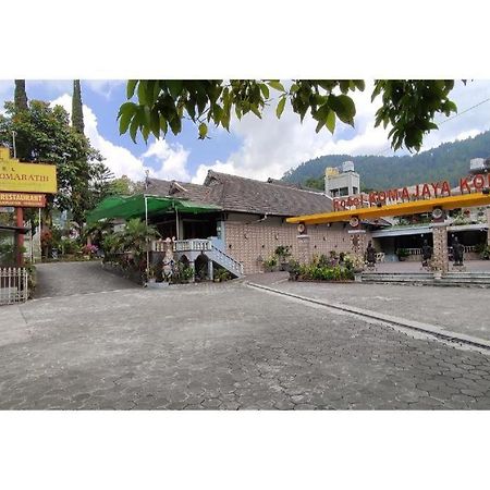 טאוונגמאנגו Komajaya Komaratih Hotel מראה חיצוני תמונה