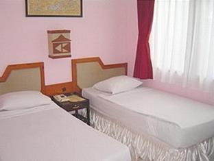 טאוונגמאנגו Komajaya Komaratih Hotel מראה חיצוני תמונה